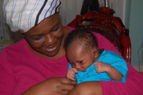 480784_4077860901439_2108174398_n